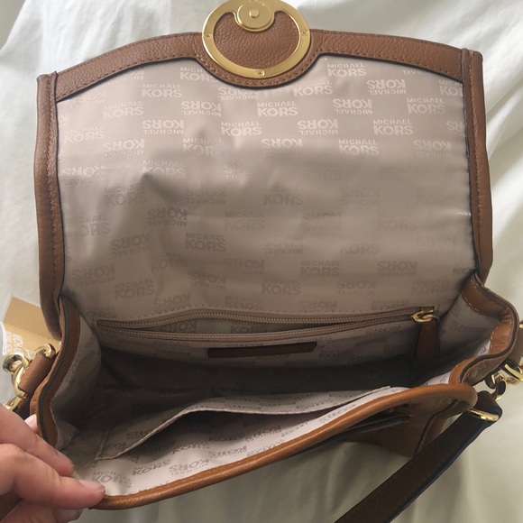 Brown Michael Kors brand new crossbody bag - Picture 5 of 7
